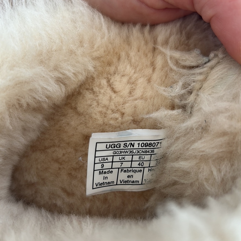 Ugg Patterned Fur Boot - image 4